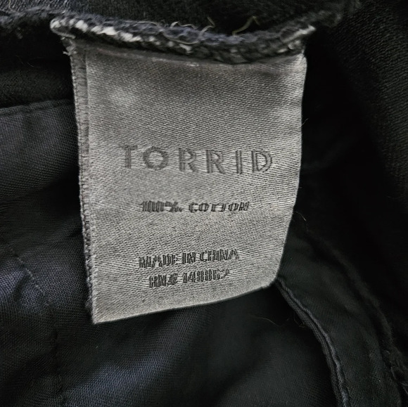 Torrid black cotton utility jacket patch detail with beaded design size 1 1X - Picture 7 of 8